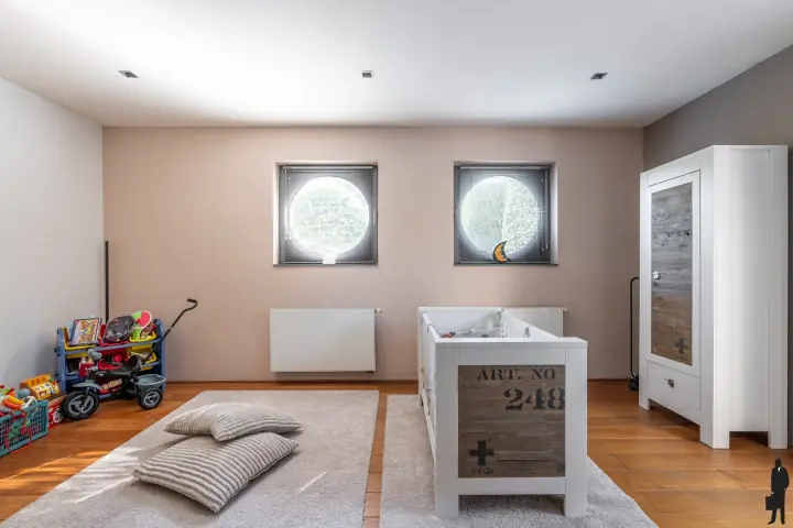 Kinderkamer met ronde ramen